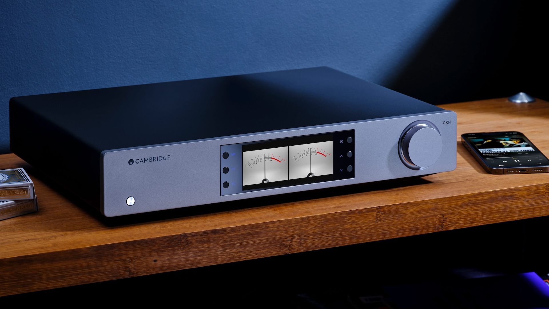 Cambrigde Audio CXN100 mit neuer VU-Meter-Anzeige (Bild: Cambrigde Audio).