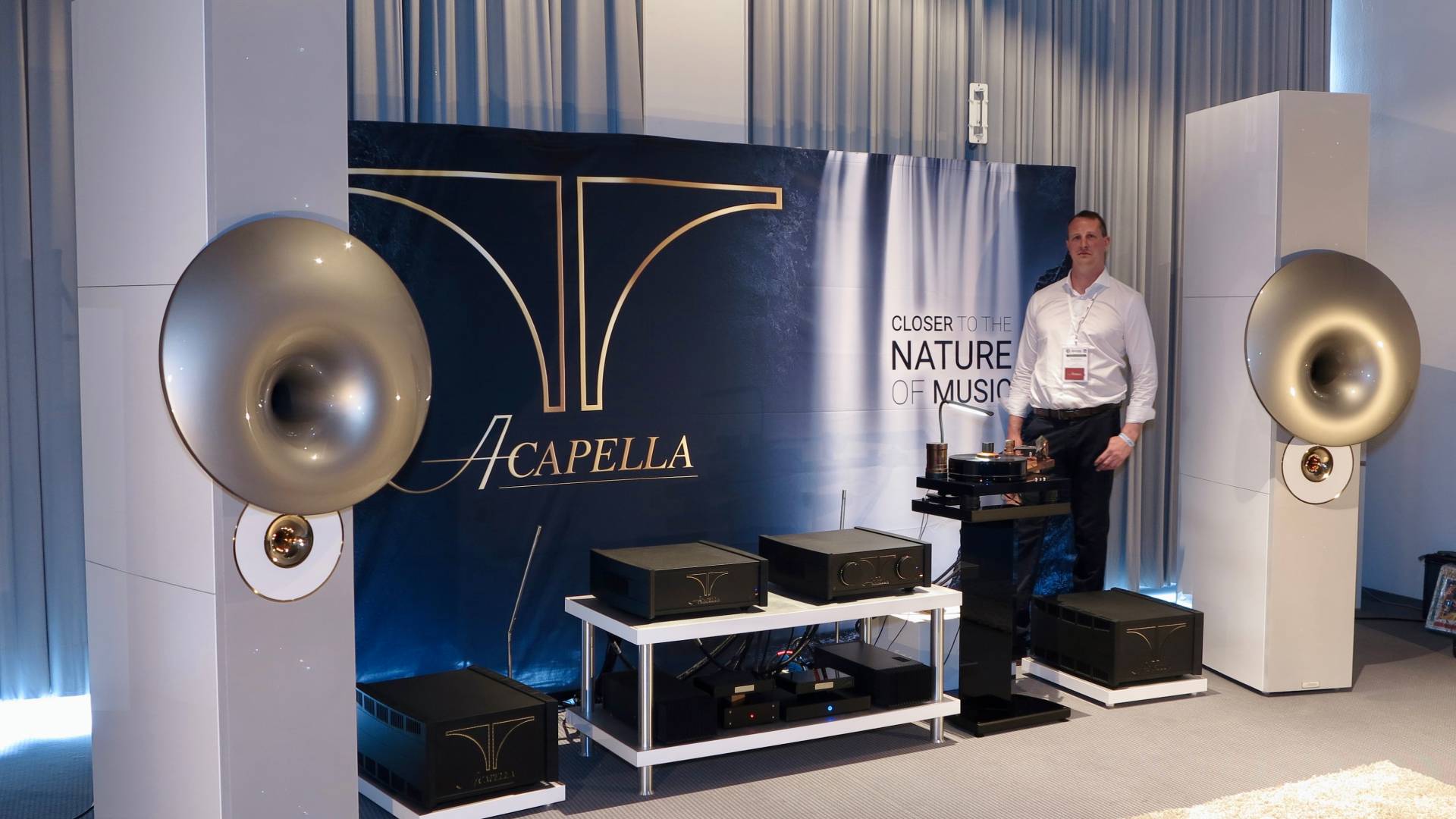 Die Acapella Hyperion werden auf der High End 2024 präsentiert.