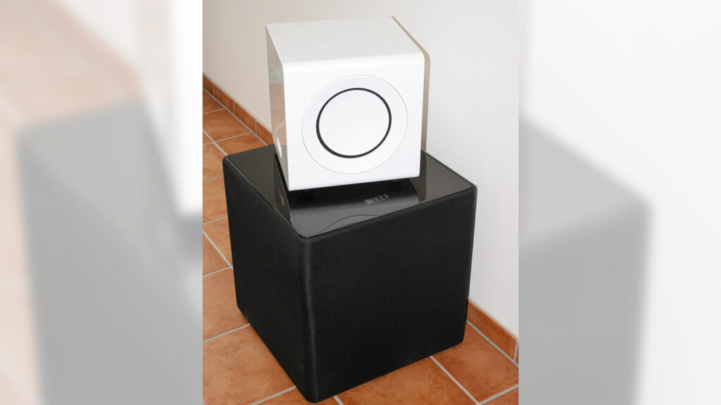 Subwoofer KEF KC9 - Größenvergleich