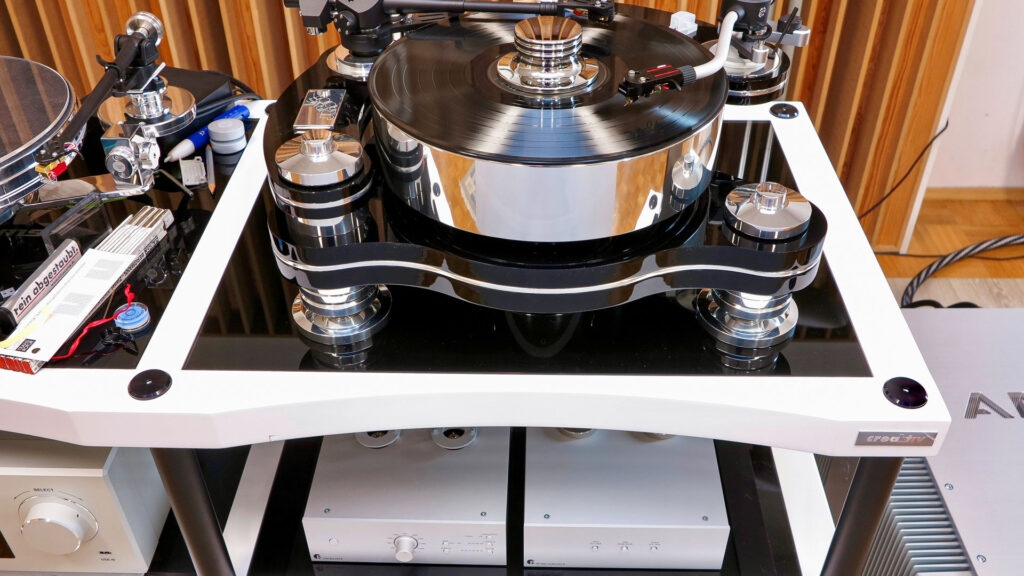 Pro-Ject Step Up Boxen - Im Einsatz mit Transrotor Nero